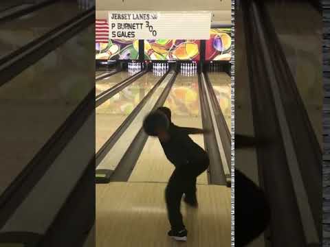 10-year-old N.J. boy breaks record by bowling 300 points